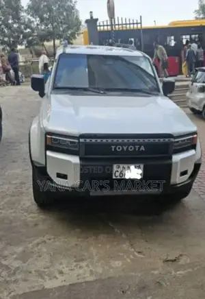 Toyota Land Cruiser Prado 2024 White