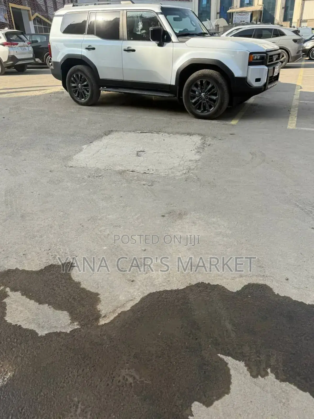 Toyota Land Cruiser Prado 2024 White