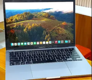 Photo - New Laptop Apple MacBook Pro 2022 M2 8GB Apple M2 SSD 256GB