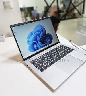 New Laptop HP EliteBook 840 10 16GB Intel Core I7 SSD 512GB