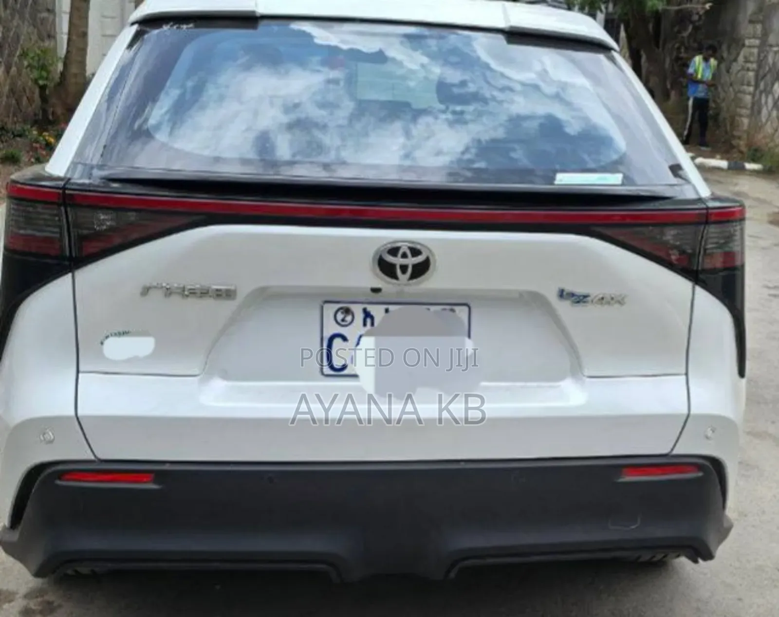 Toyota bZ4X 2023 White