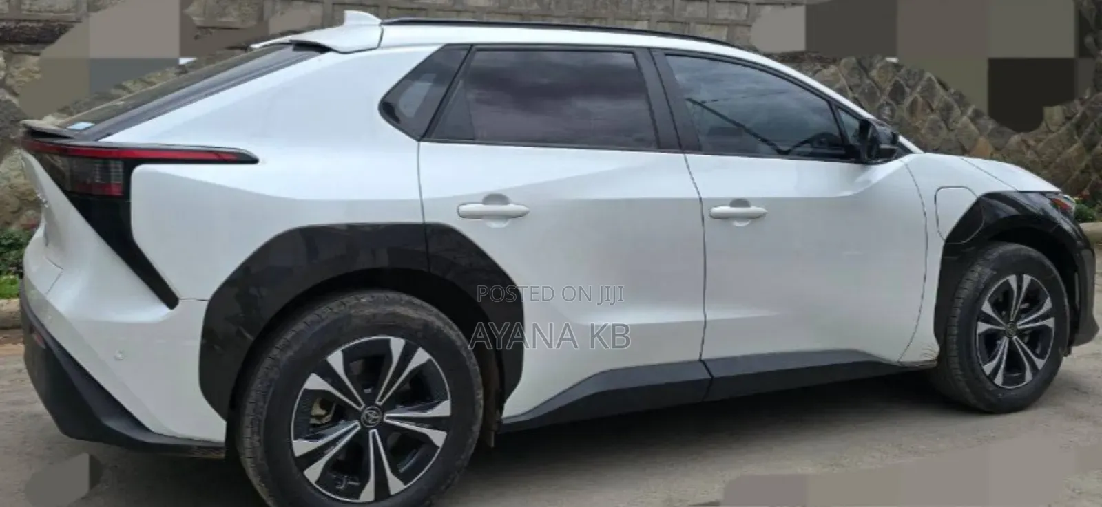 Toyota bZ4X 2023 White