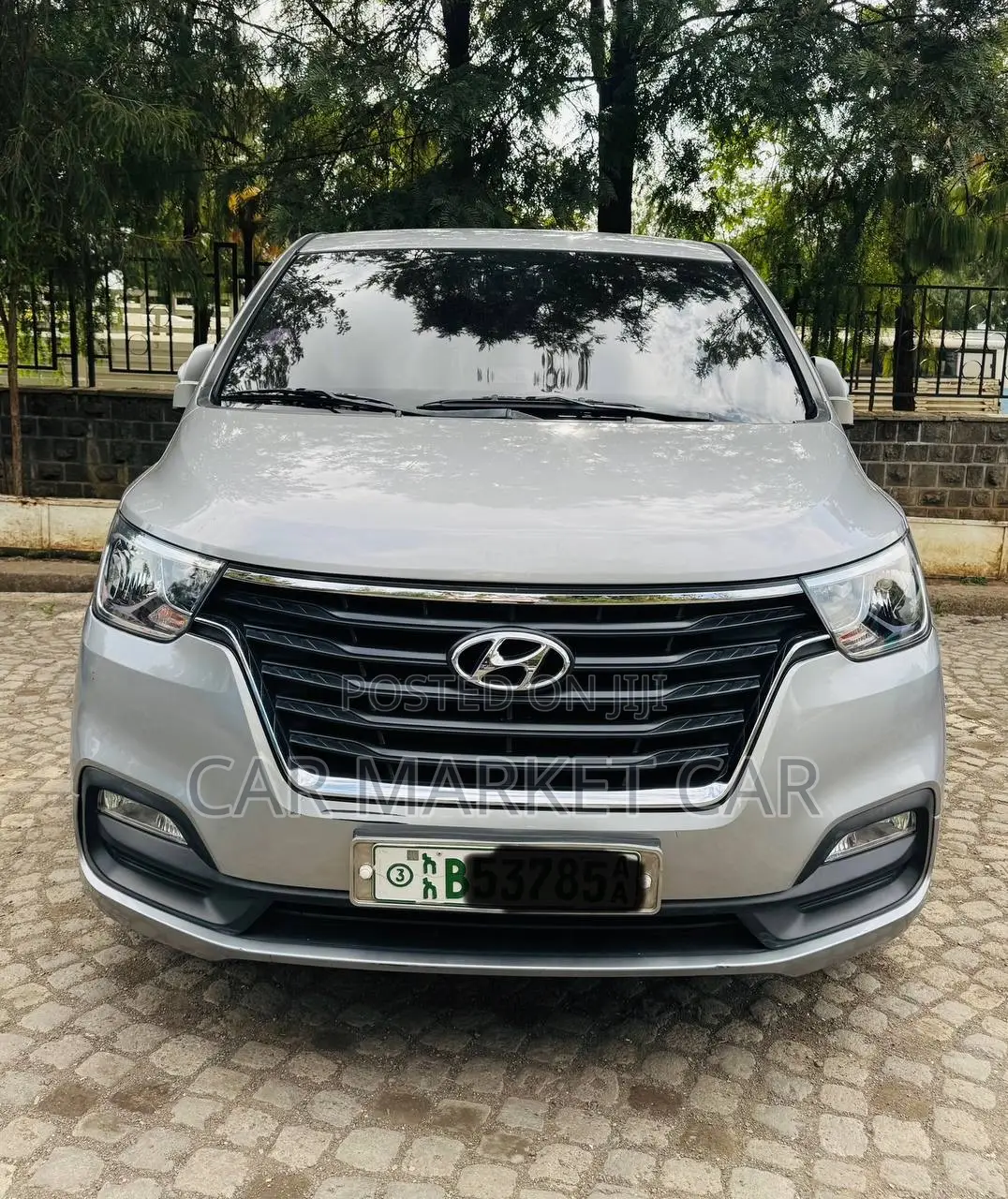 Hyundai Starex 2021 Silver