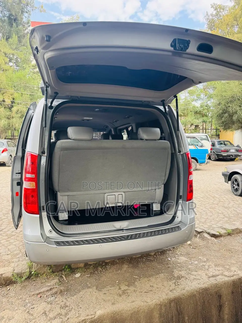 Hyundai Starex 2021 Silver