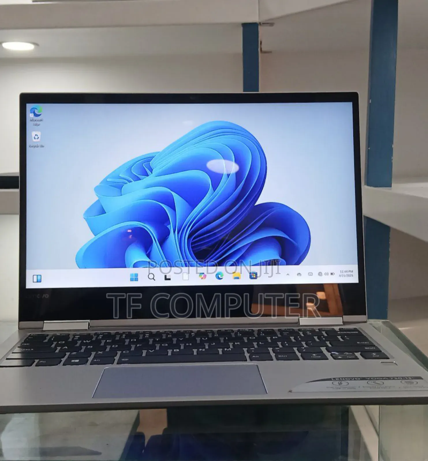 New Laptop Lenovo Yoga 730 8GB Intel Core I5 SSD 256GB