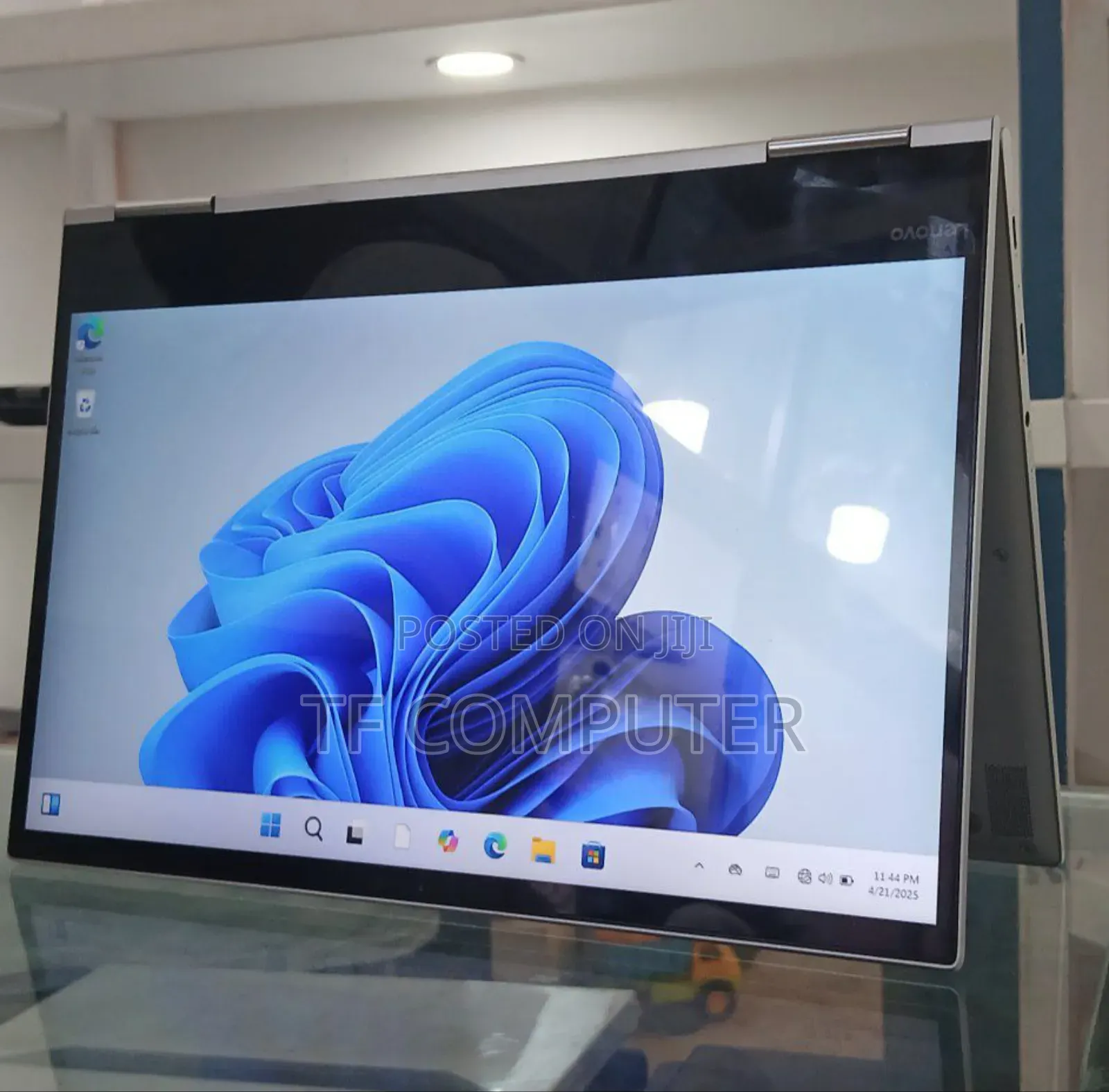 New Laptop Lenovo Yoga 730 8GB Intel Core I5 SSD 256GB