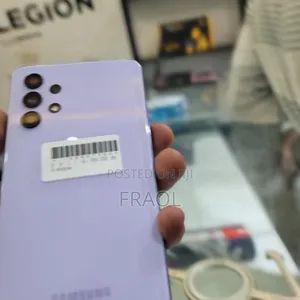 Photo - New Samsung Galaxy A32 64 GB Purple