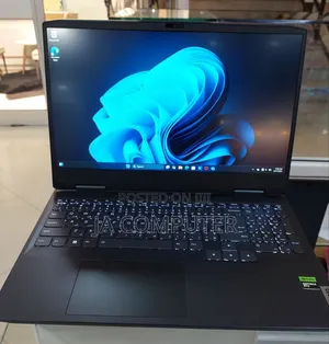 New Laptop Lenovo LOQ 15ARP9 16GB AMD Ryzen 5 SSD 512GB