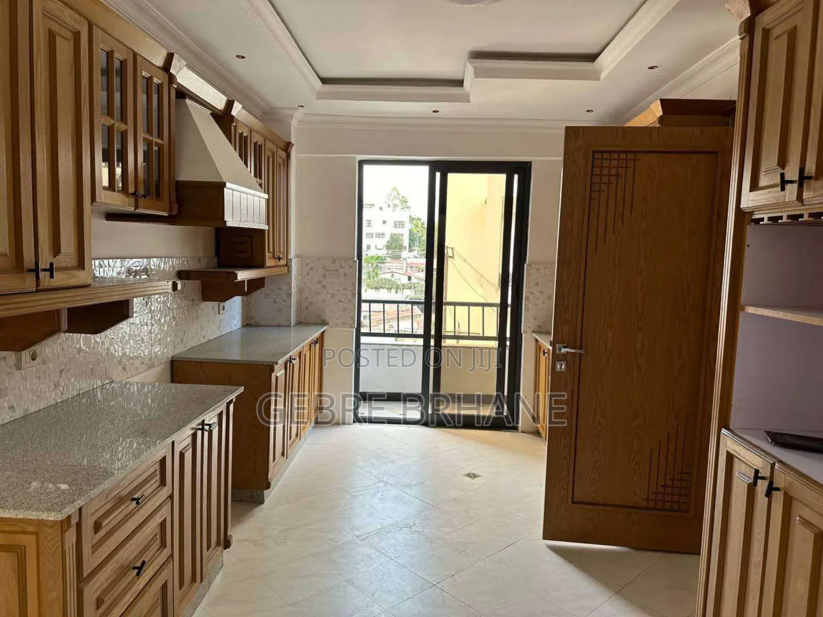 3bdrm Apartment in Apartment, Yeka for rent