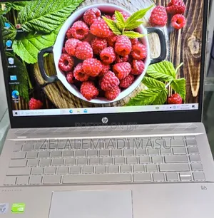 New Laptop HP Pavilion 10 16GB Intel Core I7 SSD 512GB