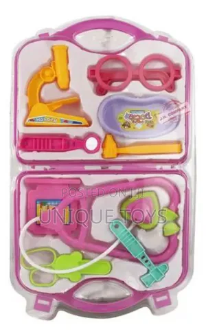 Little Doctor Family Medical Kit Suitcase: 11 Pieces