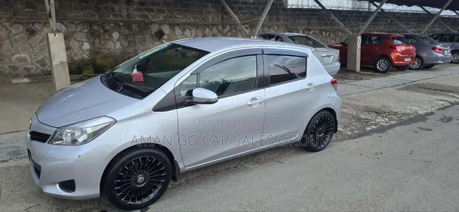 Toyota Yaris 2012 Silver