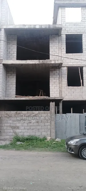 7bdrm Duplex in Akaky Kaliti for sale