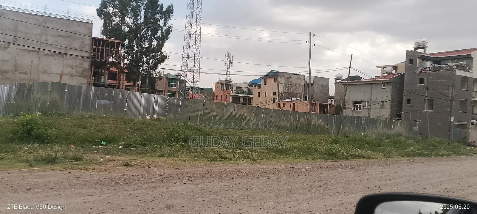 2800 ካሬ ለትምህርት ቤት ግንባታ የተወሰደ ባዶ ቦታ