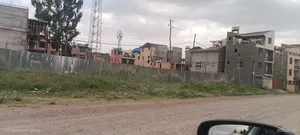 2800 ካሬ ለትምህርት ቤት ግንባታ የተወሰደ ባዶ ቦታ