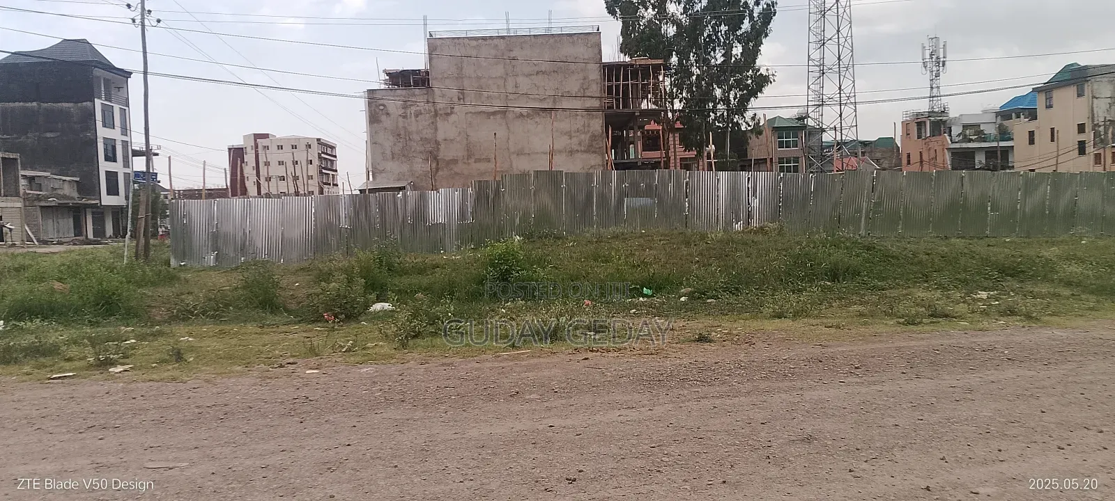 2800 ካሬ ለትምህርት ቤት ግንባታ የተወሰደ ባዶ ቦታ