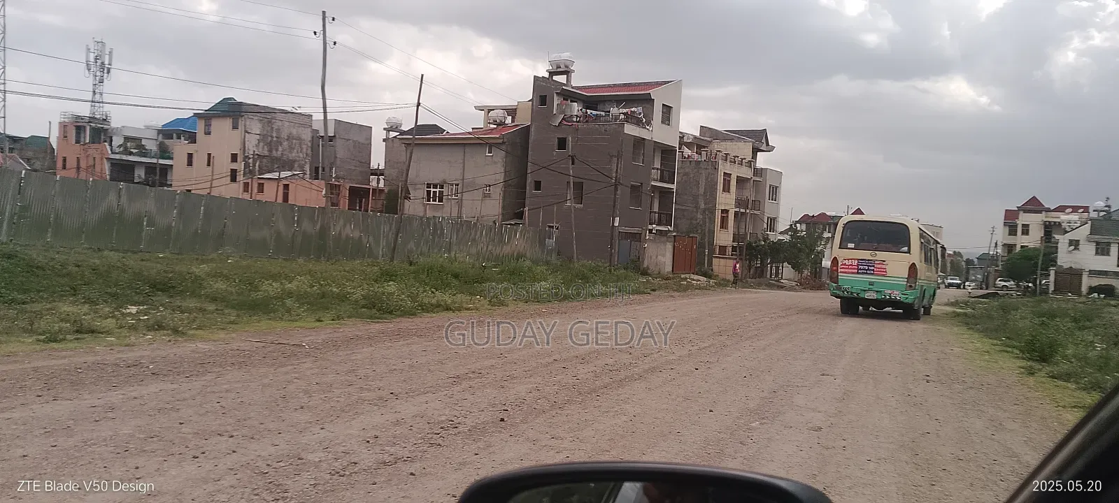 2800 ካሬ ለትምህርት ቤት ግንባታ የተወሰደ ባዶ ቦታ