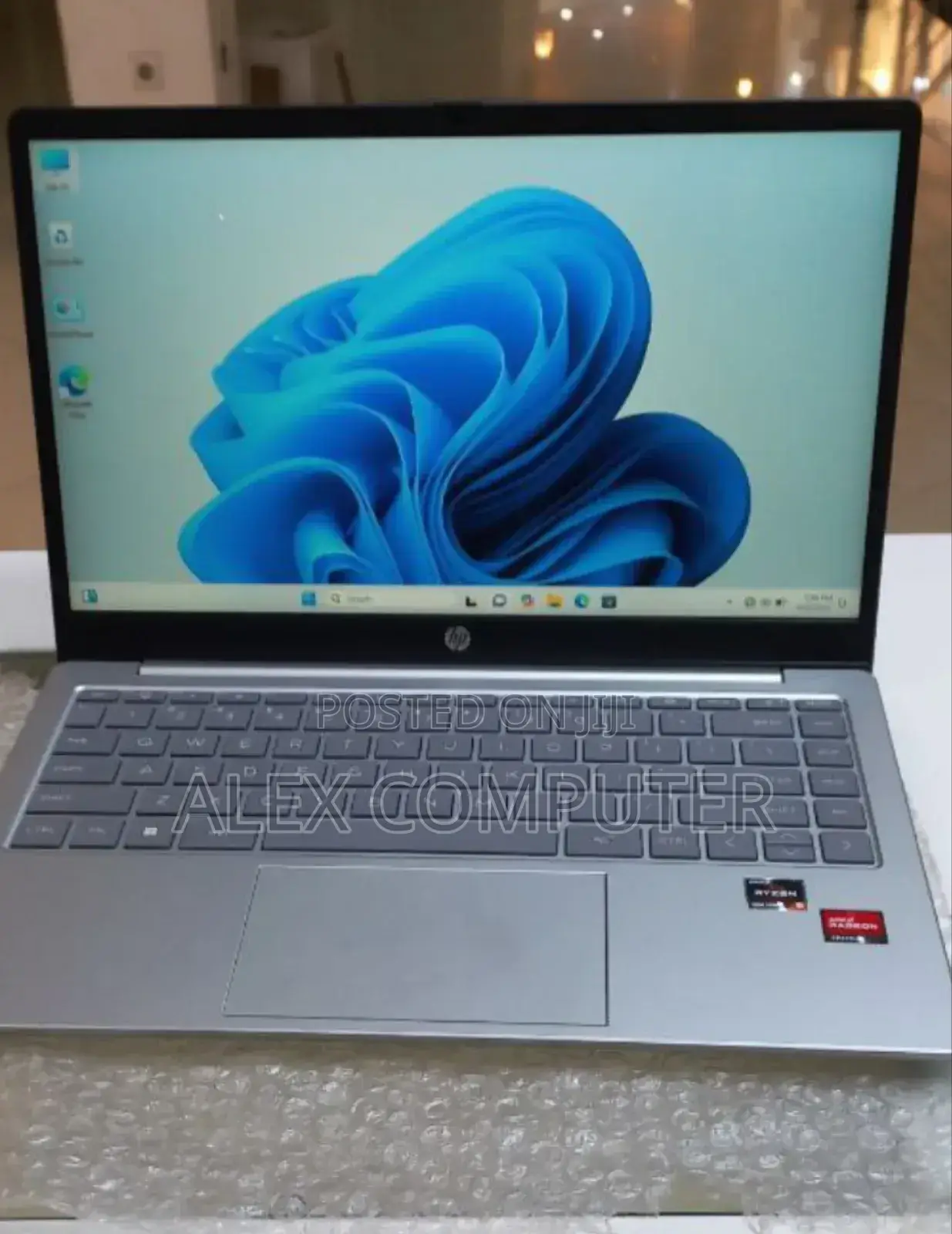 New Laptop HP Stream Notebook 16GB AMD Ryzen 5 SSD 1T