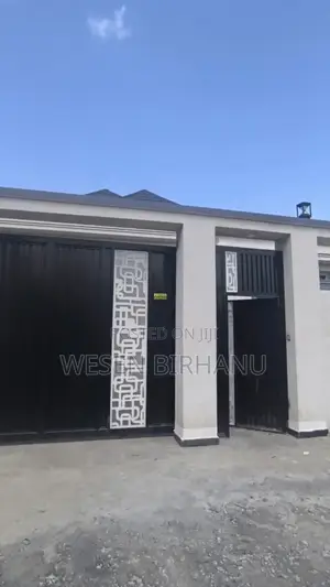 Photo - 5bdrm Villa in ቪላ ቤት, Addis Ketema for rent