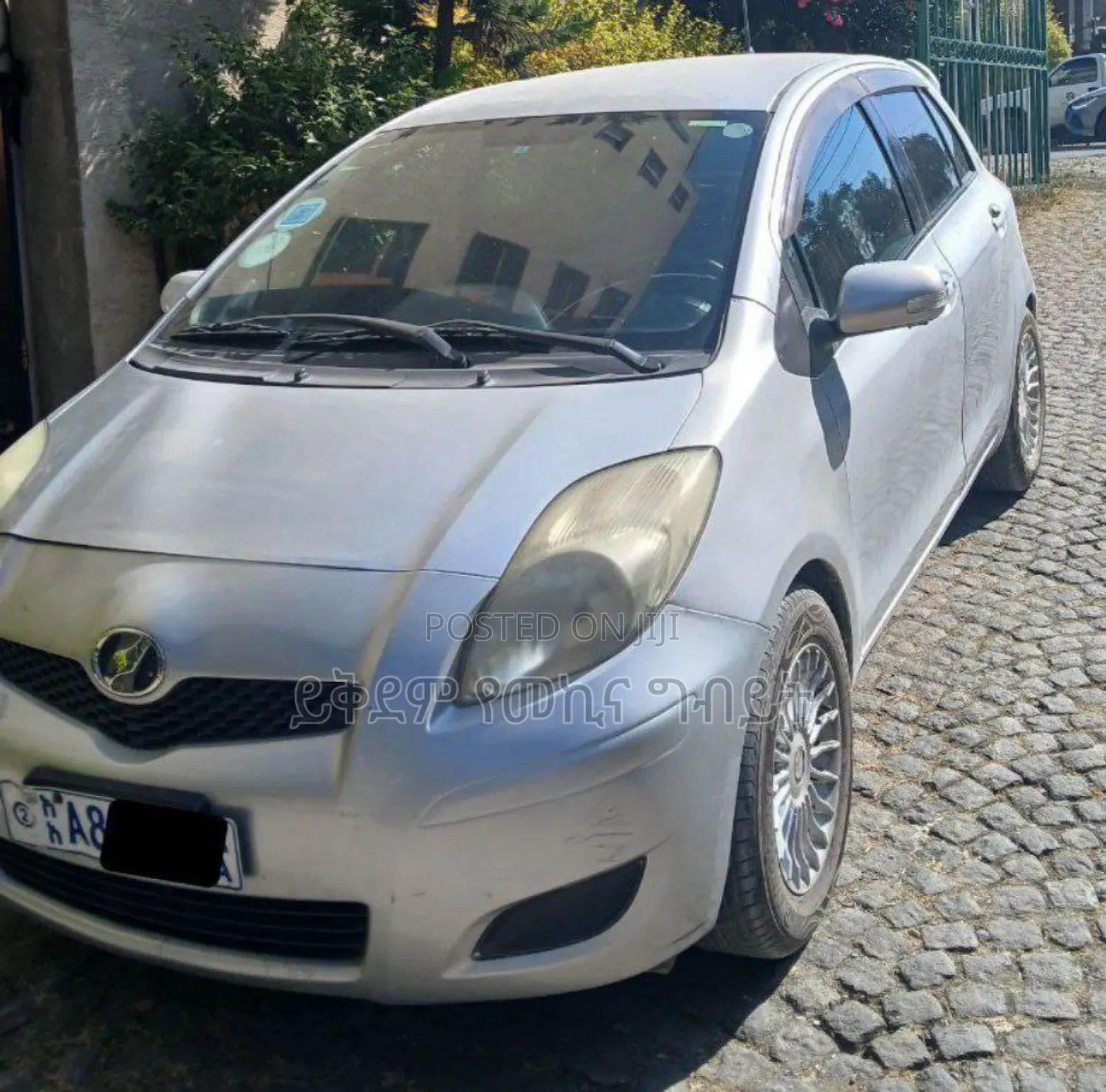 Toyota Yaris 2010 Silver