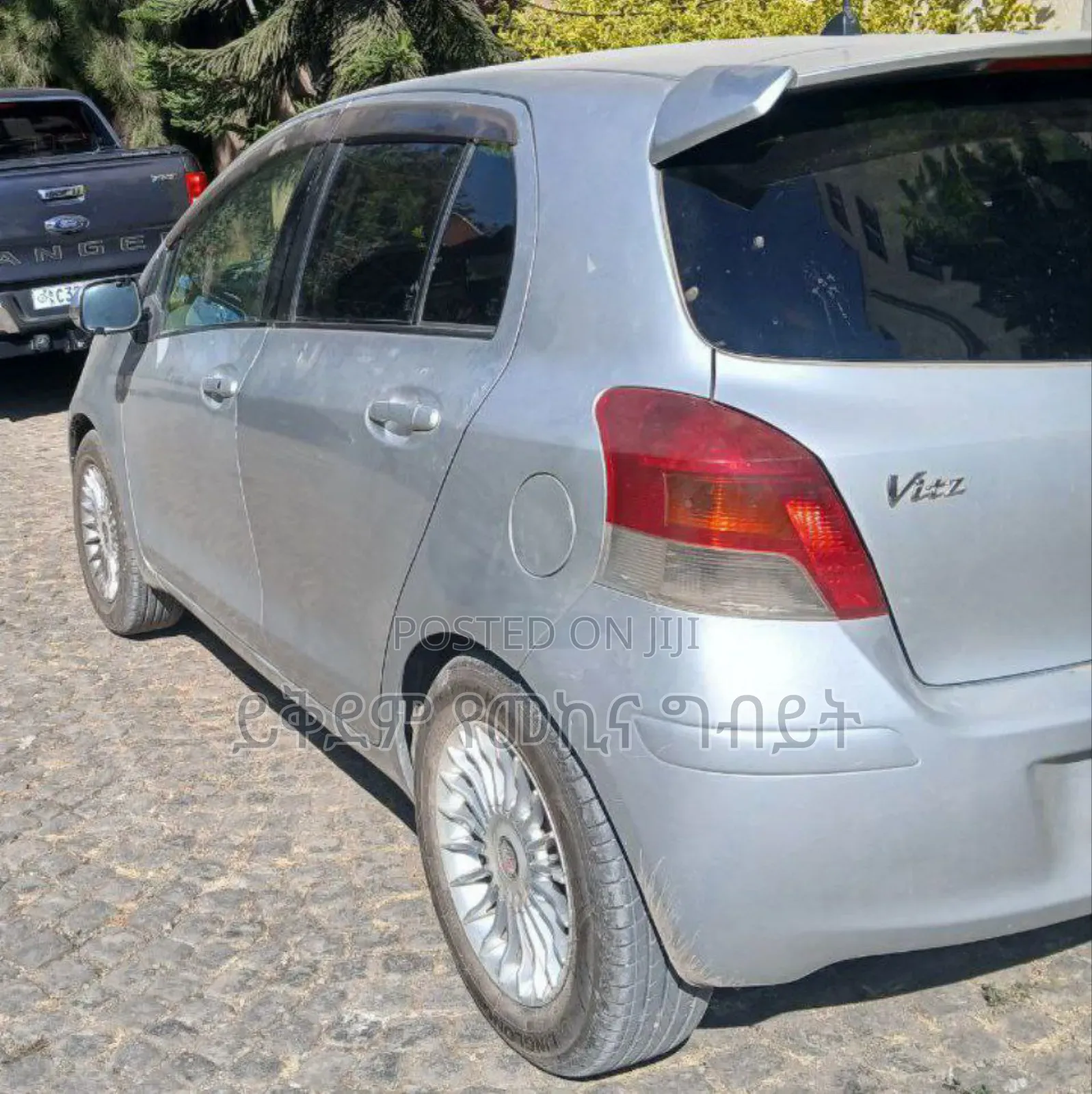 Toyota Yaris 2010 Silver
