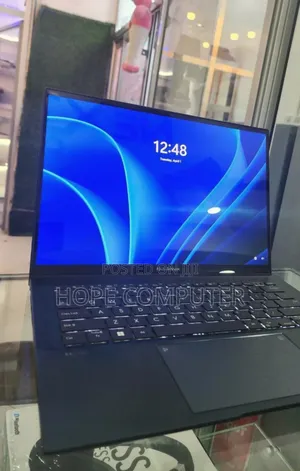 Photo - New Laptop Asus ZenBook UX330UA 16GB Intel Core I7 SSD 512GB