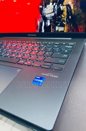 New Laptop Asus ZenBook 13 UX331UN 16GB Intel Core I7 SSD 512GB