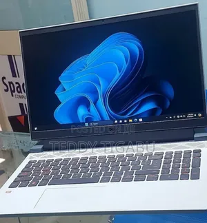 New Laptop Dell G15 5511 16GB AMD Ryzen 5 SSD 512GB