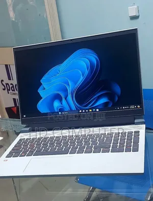 New Laptop Dell G15 5535 16GB AMD Ryzen 5 SSD 512GB