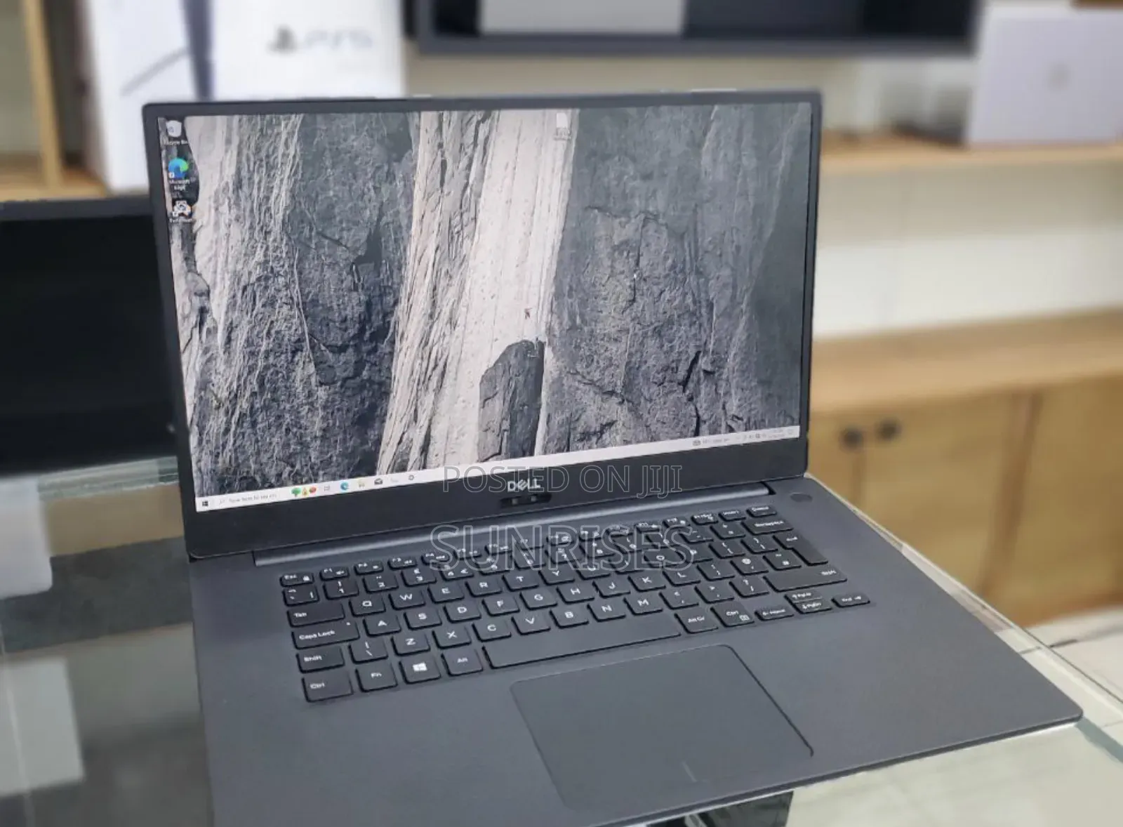 New Laptop Dell Precision 5540 32GB Intel Core I7 SSD 512GB