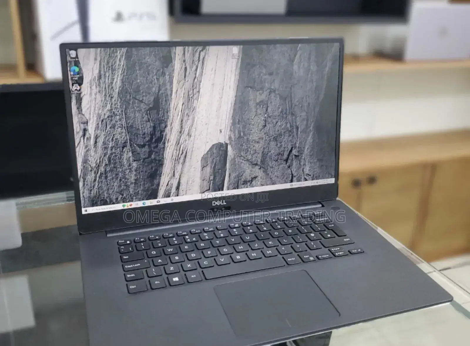 New Laptop Dell Precision 5540 32GB Intel Core i7 SSD 512GB