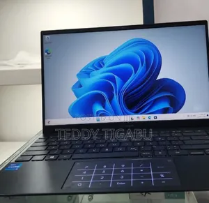 New Laptop Asus ZenBook 13 UX331UN 8GB Intel Core I5 SSD 512GB