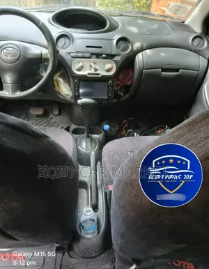 Toyota Vitz 2004 Gold