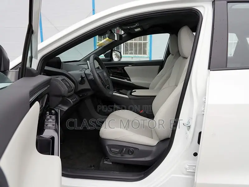 New Toyota bZ4X 2024 White