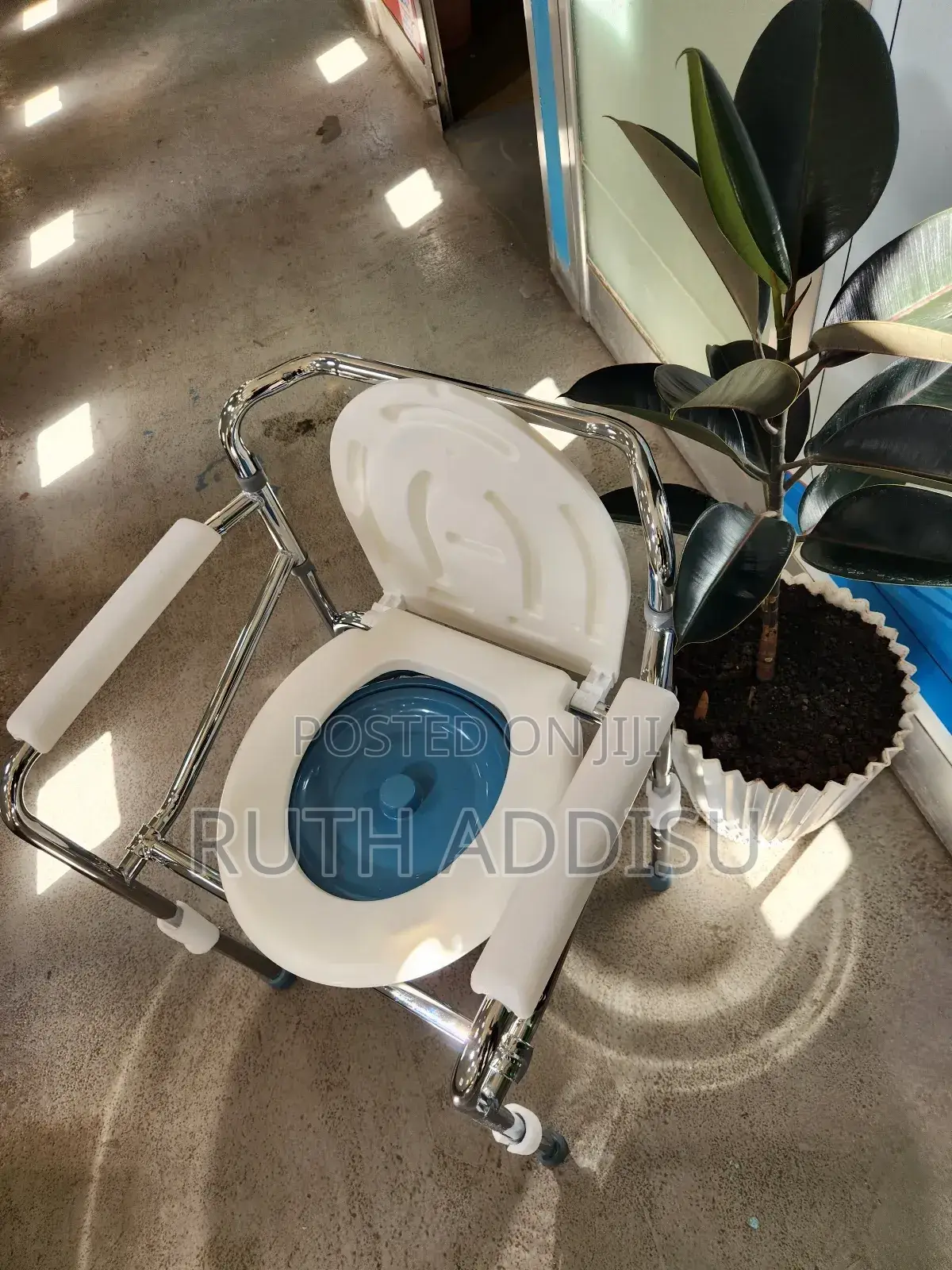 Commode Chair當局toilet Chair黨派bath Chair兇猛commode Toilet