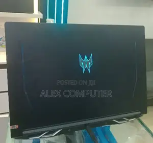 New Laptop Acer Predator Helios 18 PH18-71 16GB Intel Core I9 SSD 512GB