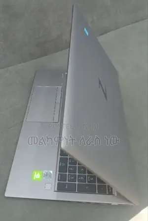 New Laptop HP ZBook Firefly 15 G7 16GB Intel Core I7 SSD 512GB