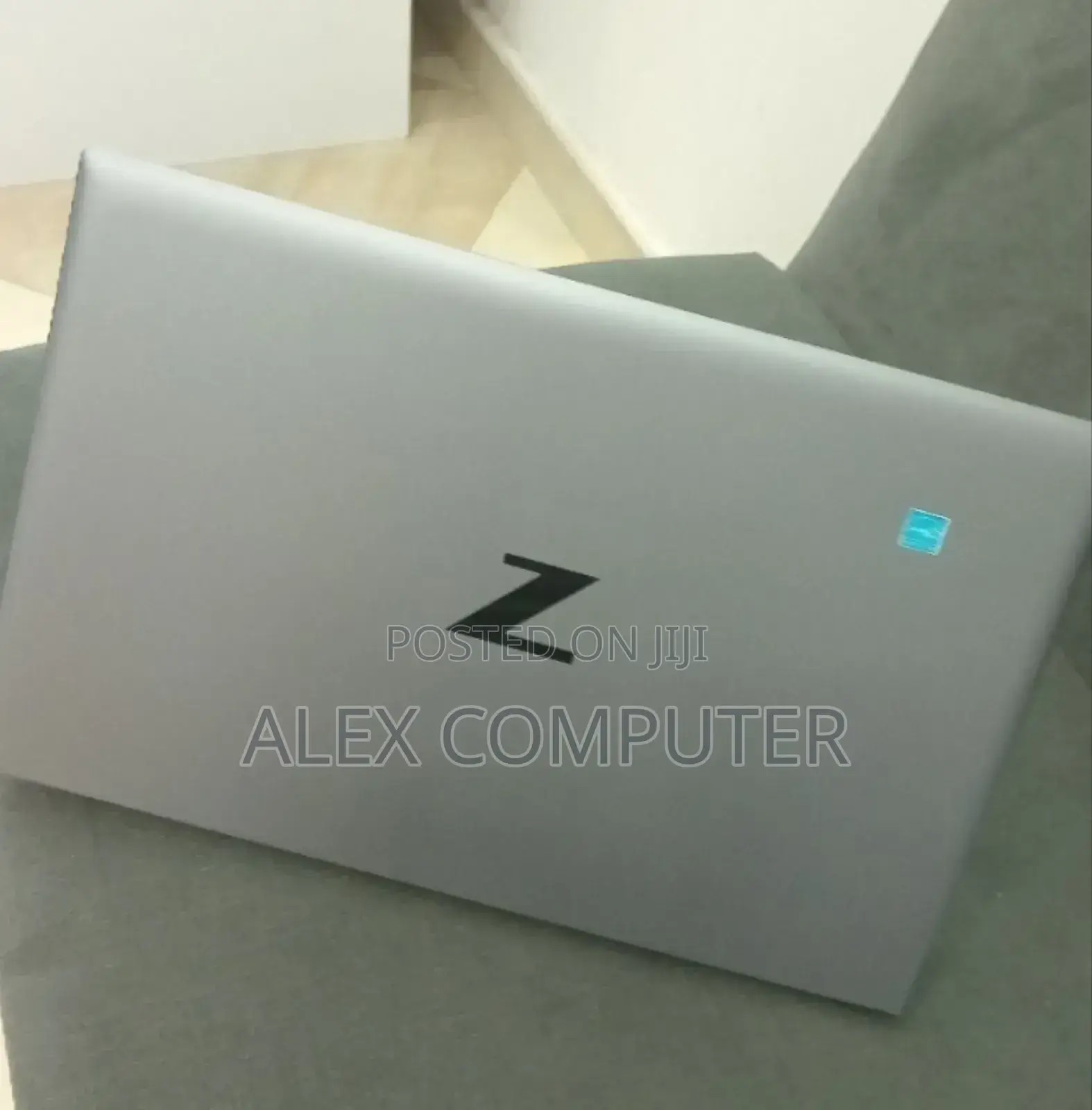 New Laptop HP ZBook Firefly 15 G7 16GB Intel Core I7 SSD 512GB