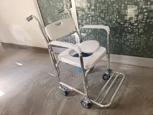 Mini Wheel Commode Wheel Chair Best Quality半天commode Chair