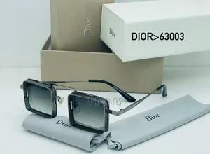 The New Metal Round Frame Punk Sunglasses