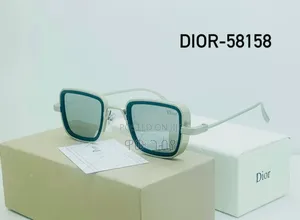 The New Metal Round Frame Punk Sunglasses