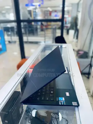 New Laptop Asus ASUSPRO B9440UA 16GB Intel Core I7 SSD 512GB