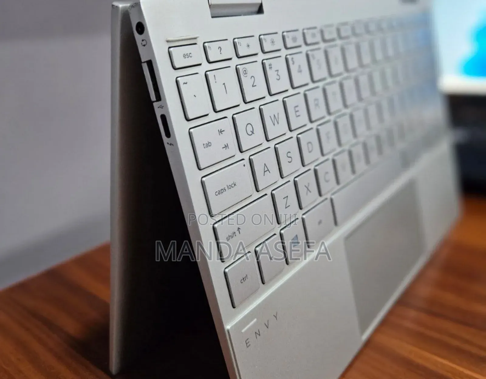 New Laptop HP Envy X360 8GB Intel Core I7 SSD 512GB