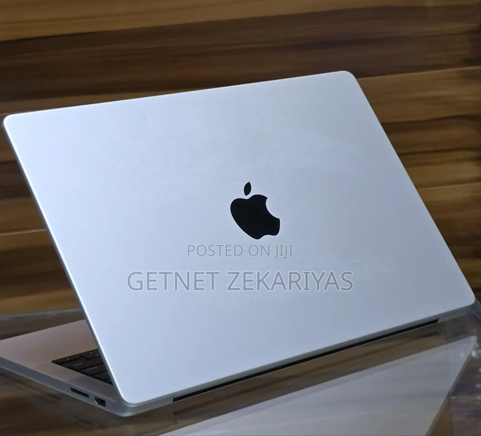 New Laptop Apple MacBook Pro 2023 M3 14-Inch 8GB Apple M3 SSD 512GB