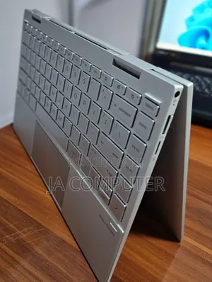 New Laptop HP Envy X360 8GB Intel Core I7 SSD 512GB