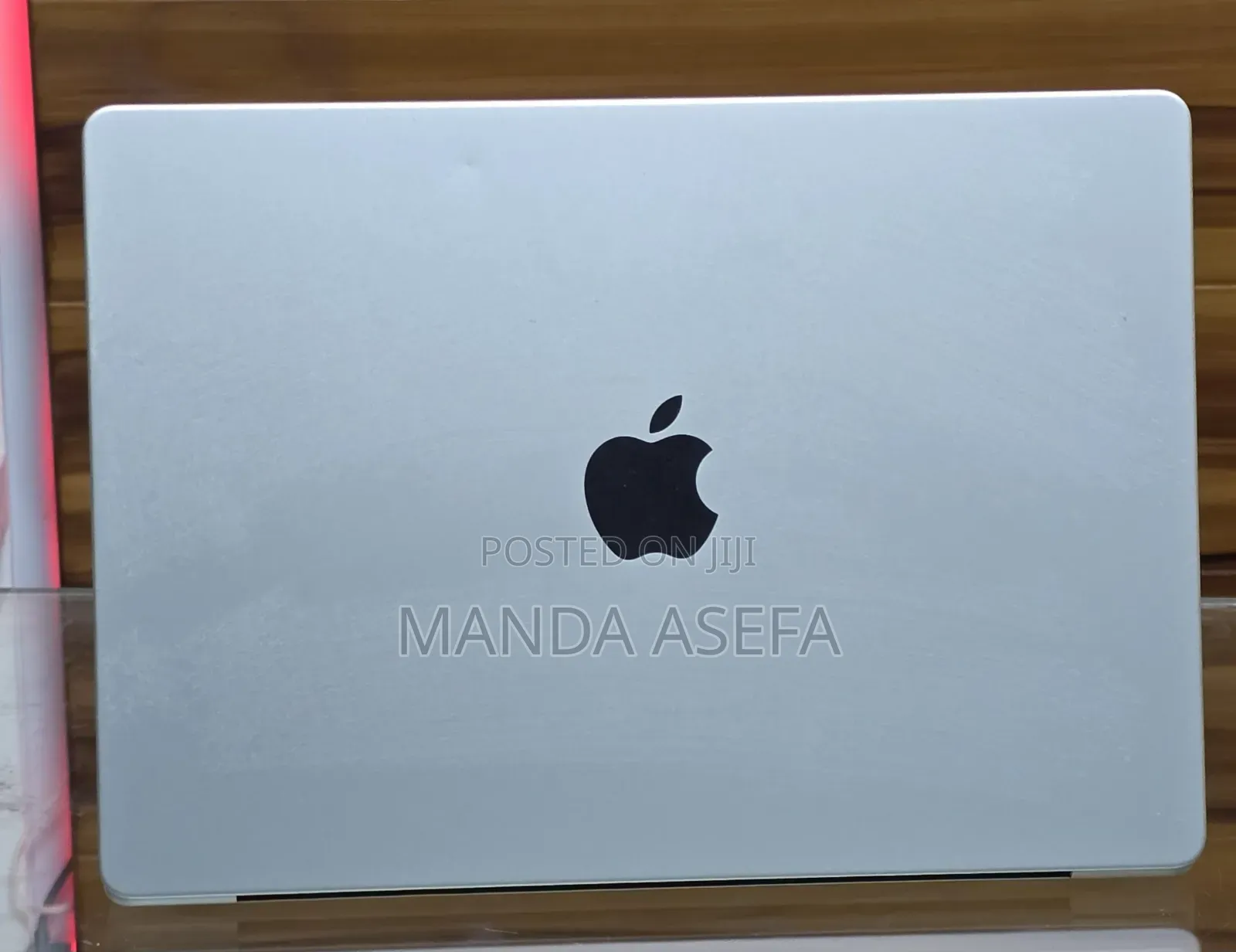 New Laptop Apple MacBook Pro M1 8GB Apple M3 SSD 512GB