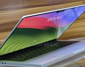 New Laptop Apple MacBook Pro 2023 M3 Pro 14-Inch 8GB Apple M3 SSD 512GB