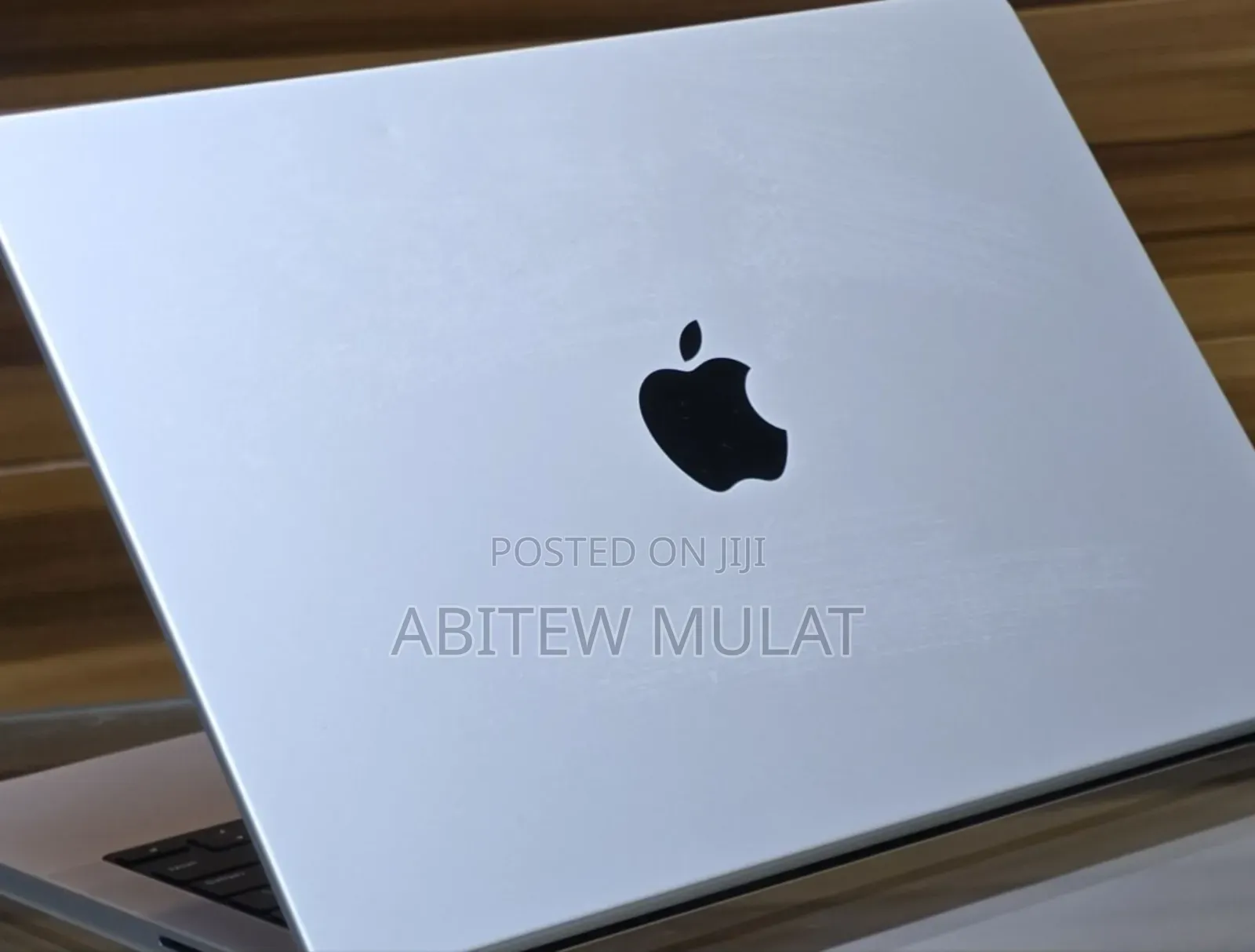 New Laptop Apple MacBook Pro 2023 M3 Pro 14-Inch 8GB Apple M3 SSD 512GB