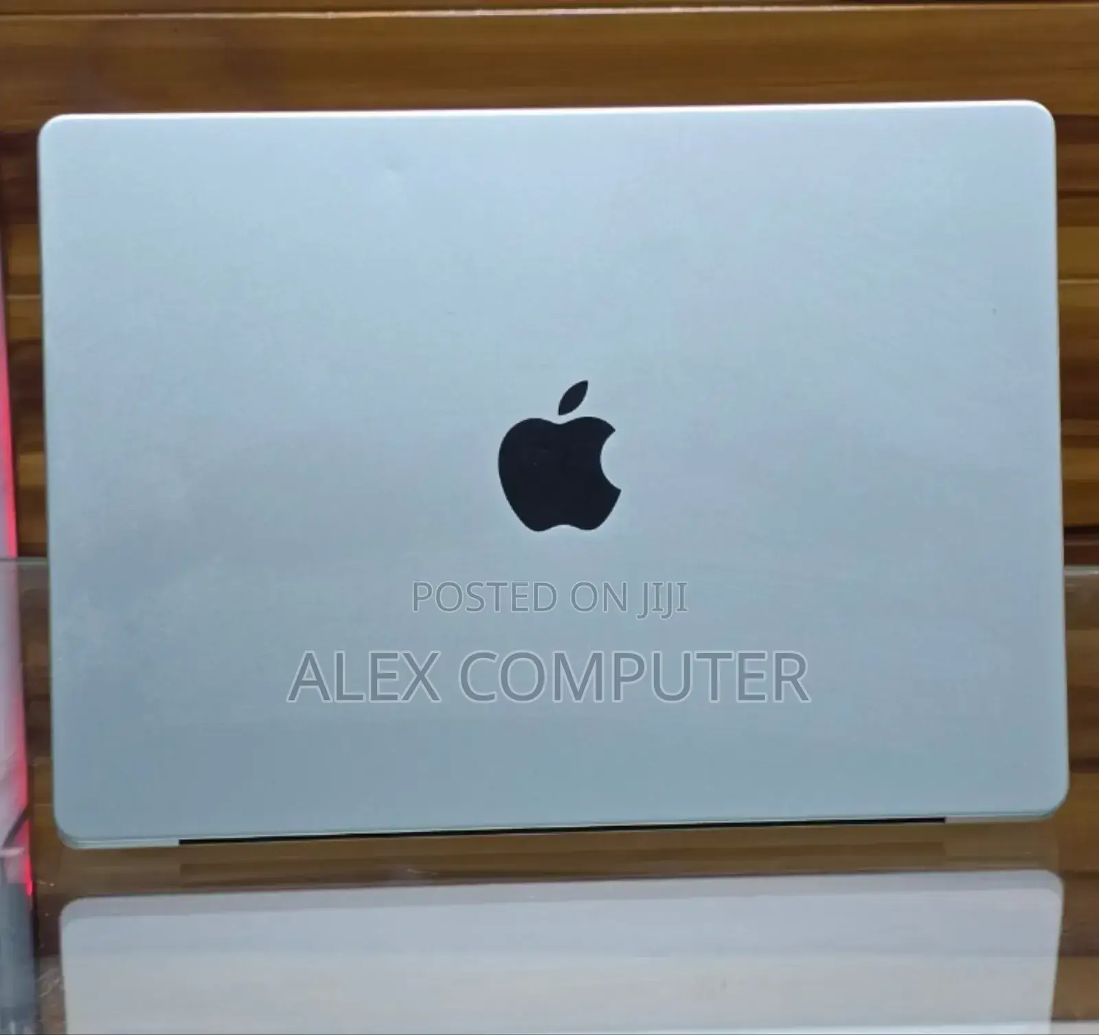 New Laptop Apple MacBook Pro 2023 M3 14-Inch 8GB Apple M3 SSD 512GB