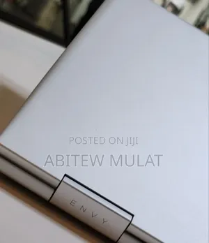 New Laptop HP Envy X360 16GB Intel Core I7 SSD 1T